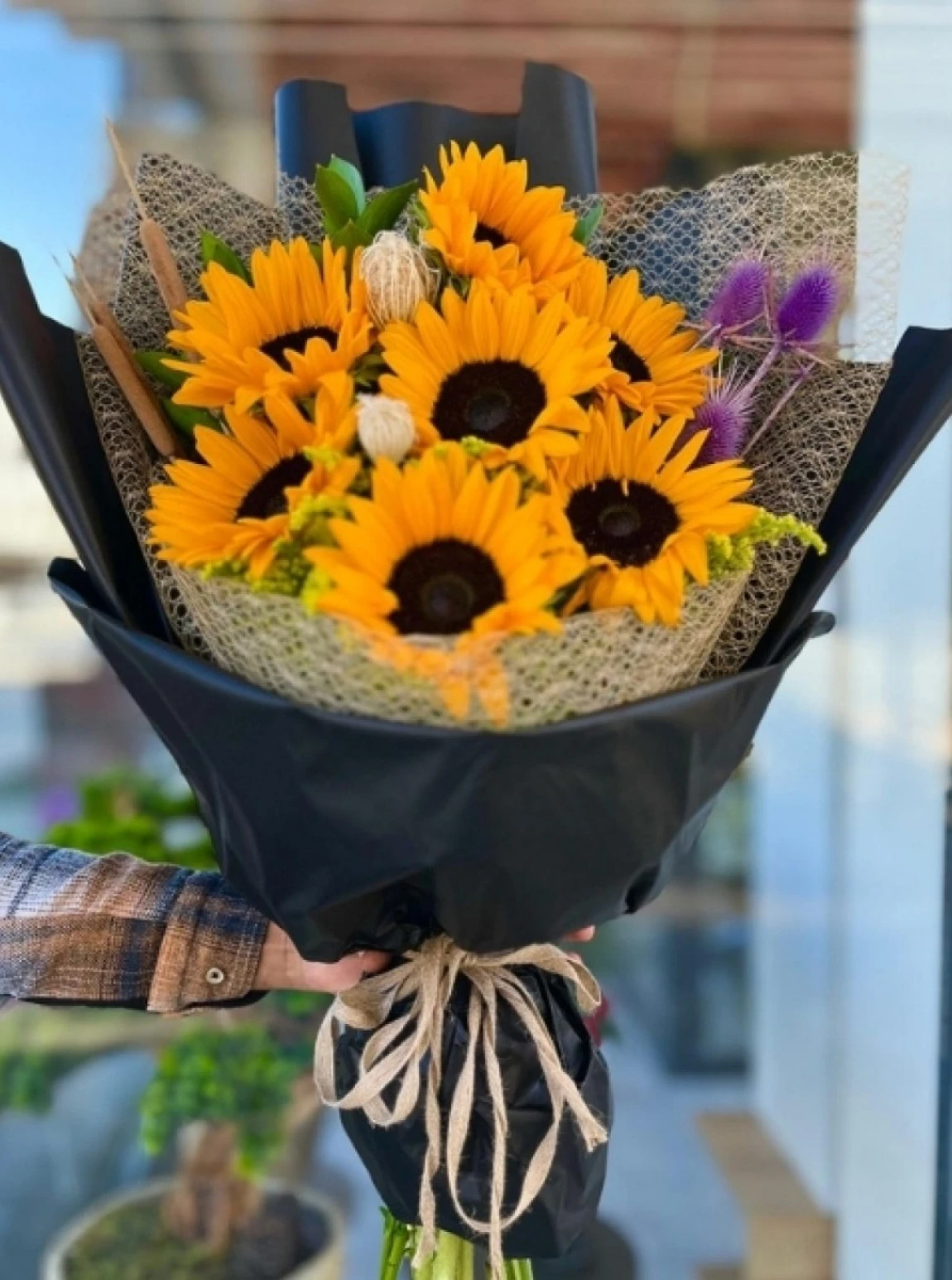 Ayçiçeği Buketi Siyah Paket