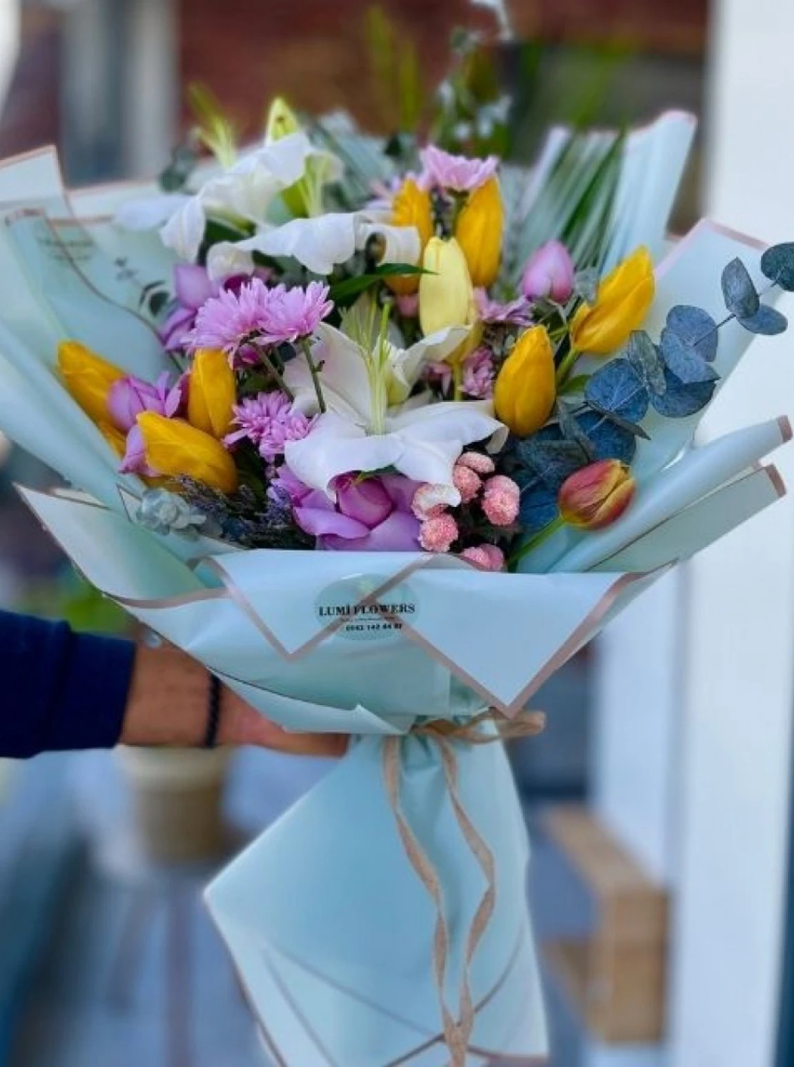 Gökkuşağı Masalı Lale &Amp; Lilyum Buketi