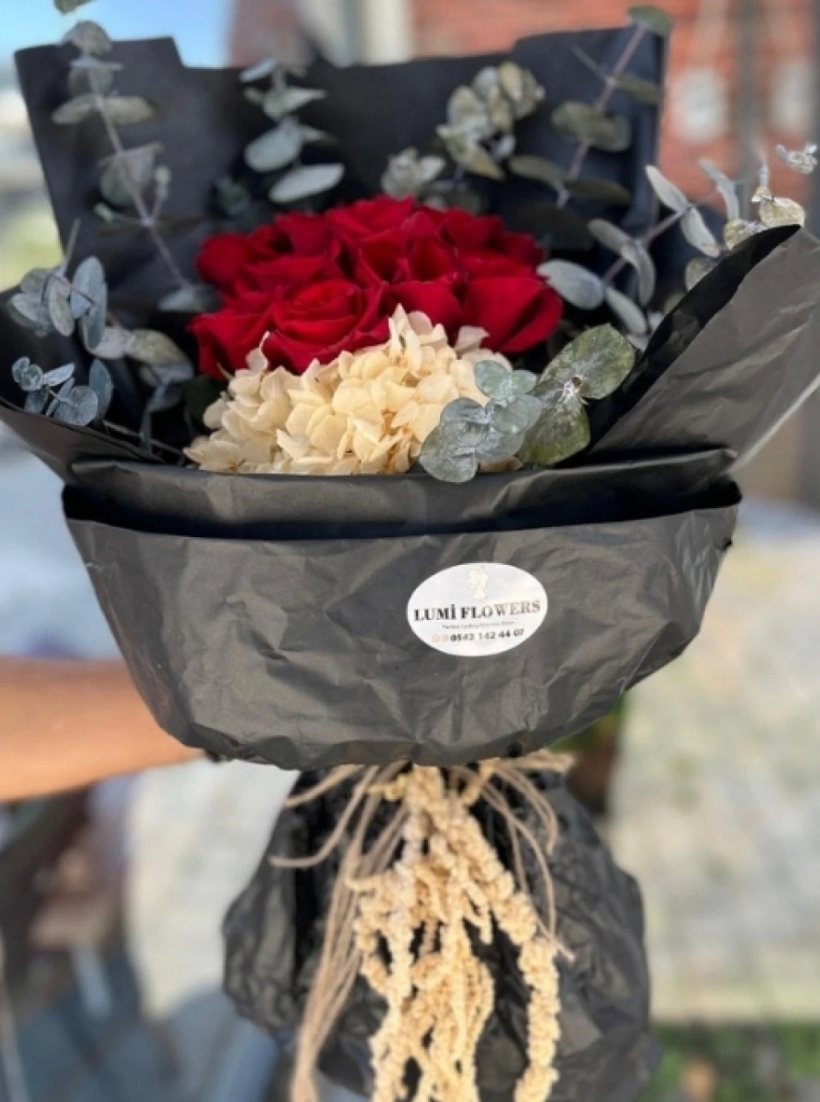 Kuru Çiçekli Kırmızı Gül Buketi