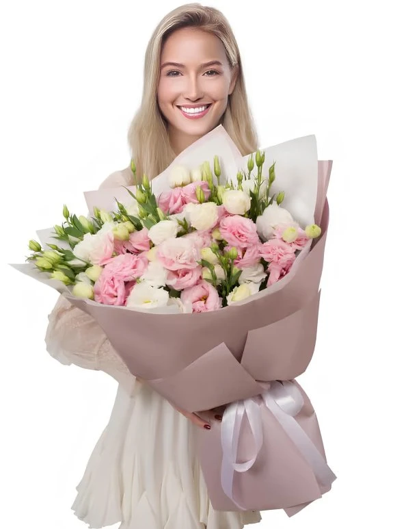 15 Beyaz Gül ve Pembe Buket