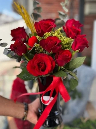 Cam Vazoda Romantik Güller